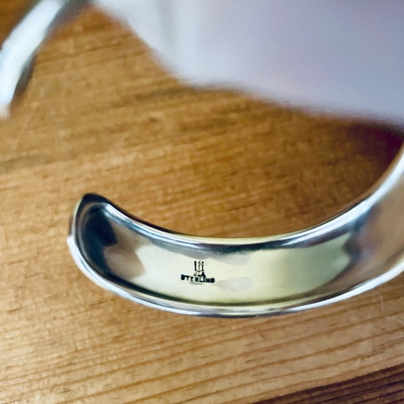 JAMES AVERY - RETIRED CHRISTINA CUFF BRACELET 925 STERLING SILVER ENGRAVEABLE  S - Picture 3 of 6